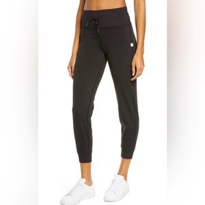 NWT Vuori Daily Jogger Pants in Oregano